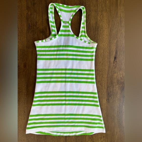 lululemon cool racer back tank size 2 - Picture 2 of 3